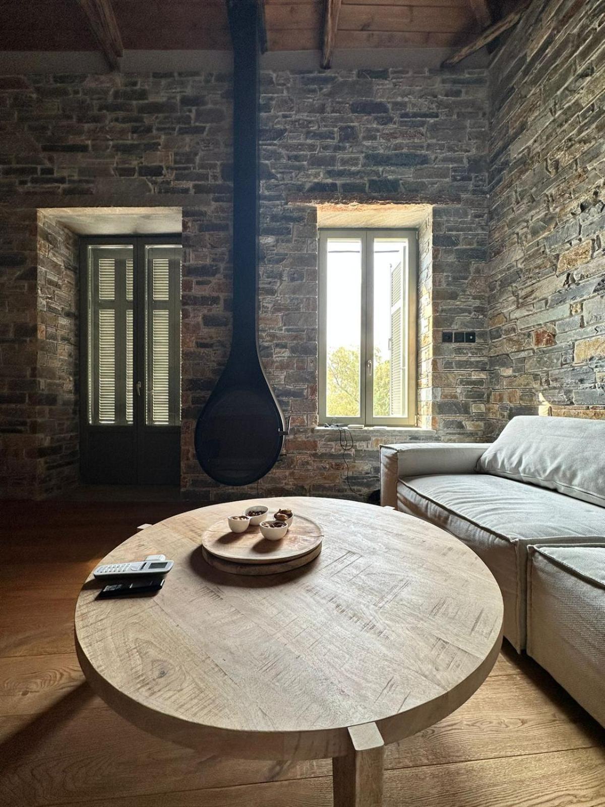 Ej Boutique Suites Miliá Kültér fotó