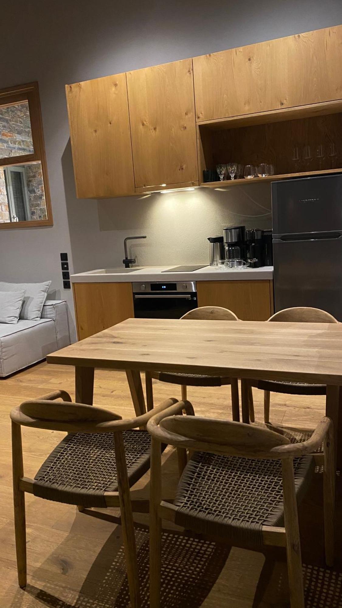 Ej Boutique Suites Miliá Kültér fotó