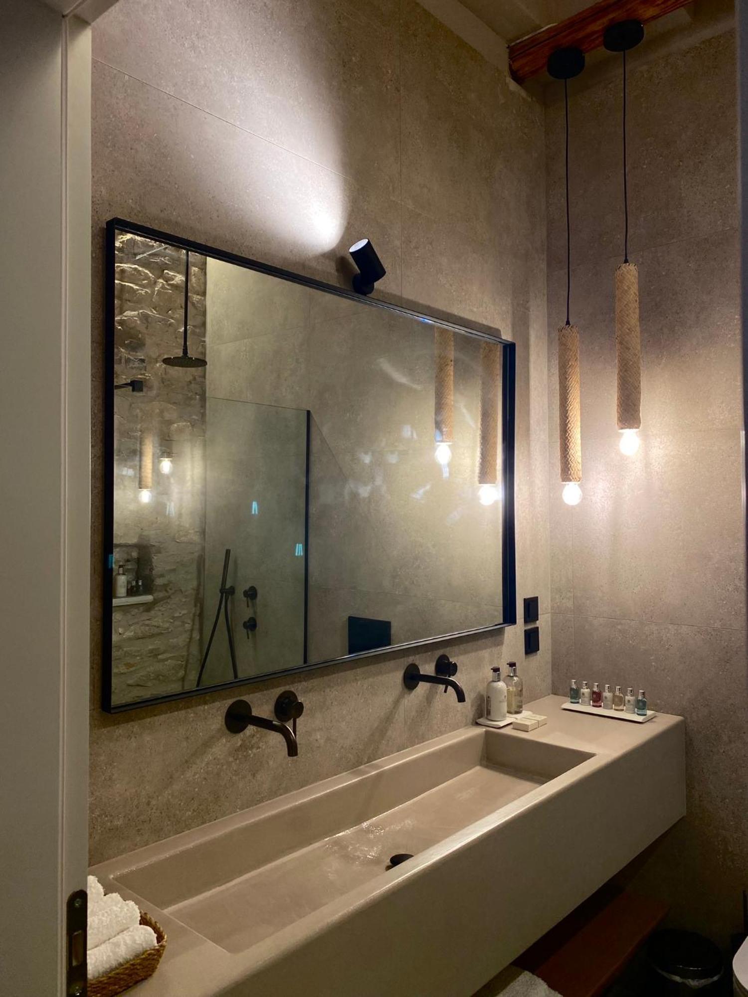 Ej Boutique Suites Miliá Kültér fotó