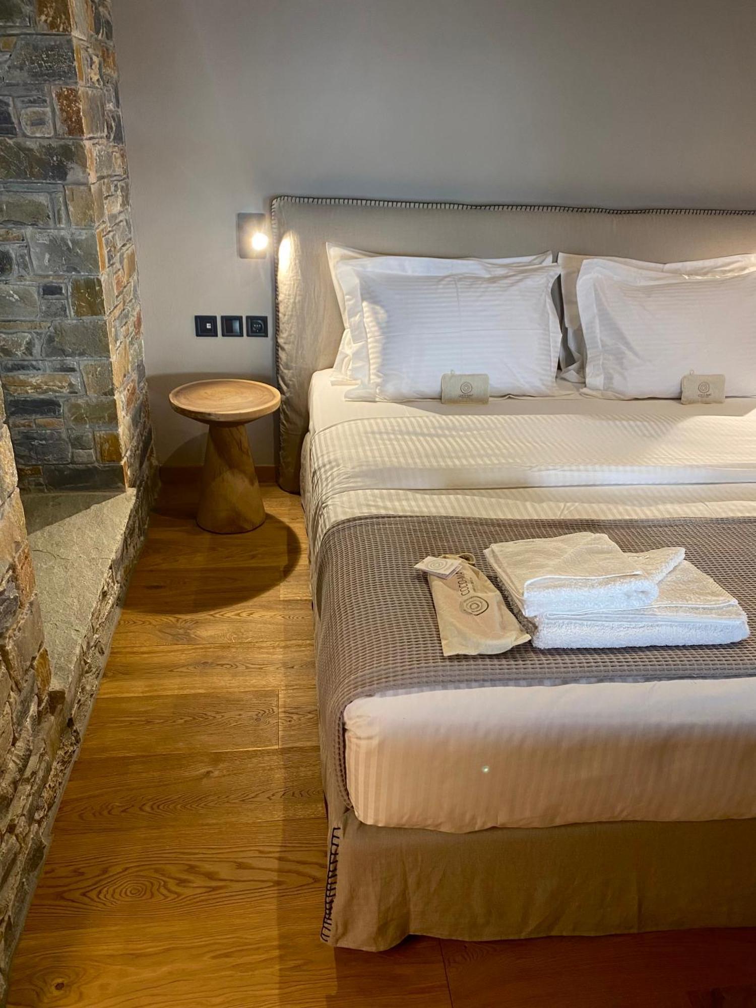 Ej Boutique Suites Miliá Kültér fotó