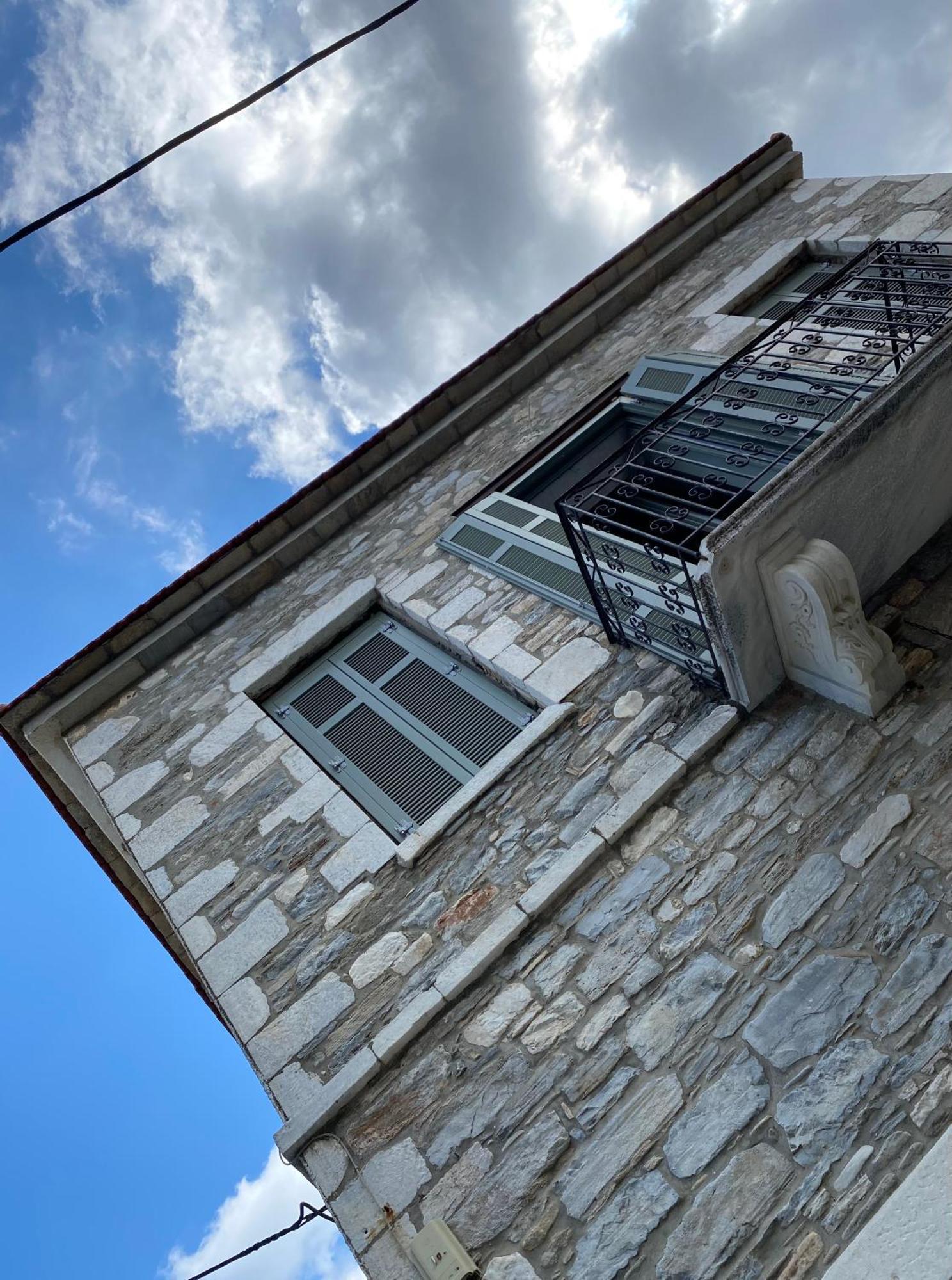 Ej Boutique Suites Miliá Kültér fotó